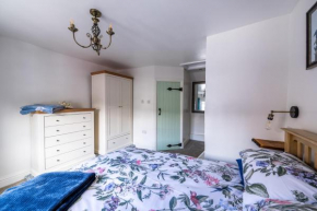 Grade 2 Cottage 1 bedroom, Ludlow centre